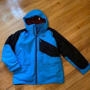 Patagonia XXL 16/18 Kids winter coat EUC